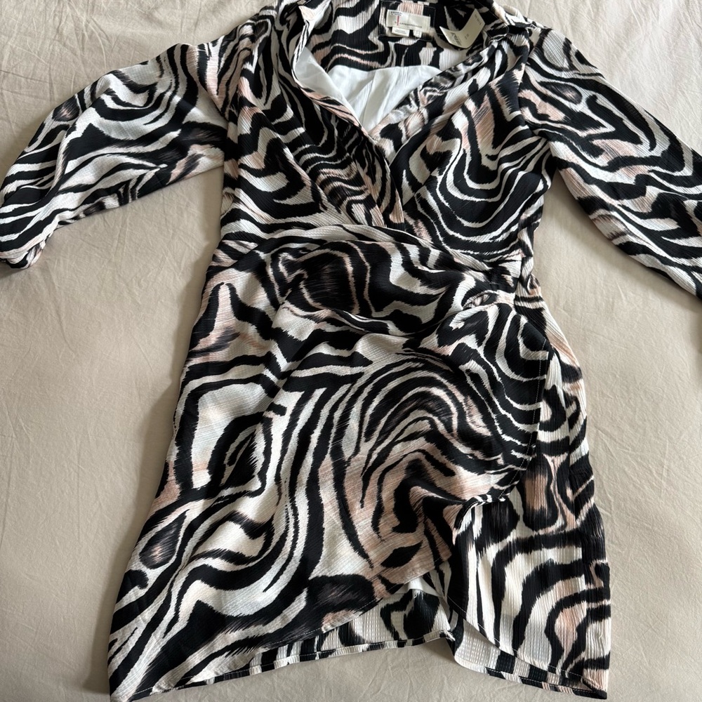 Anthropologie Zebra Print Wrap Dress Size 10 - Picture 3 of 6
